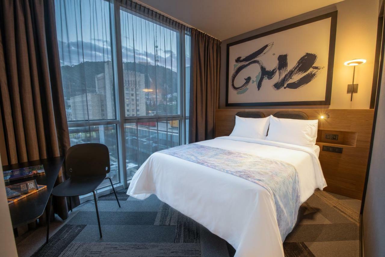 Radius Hotel Tbilisi Exteriör bild